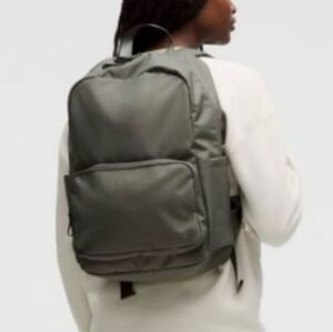 nwt Lululemon Everywhere Backpack, Grey Sage
